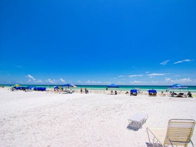Lovely Siesta Key Vacation Condo Flip Flop to the Beach